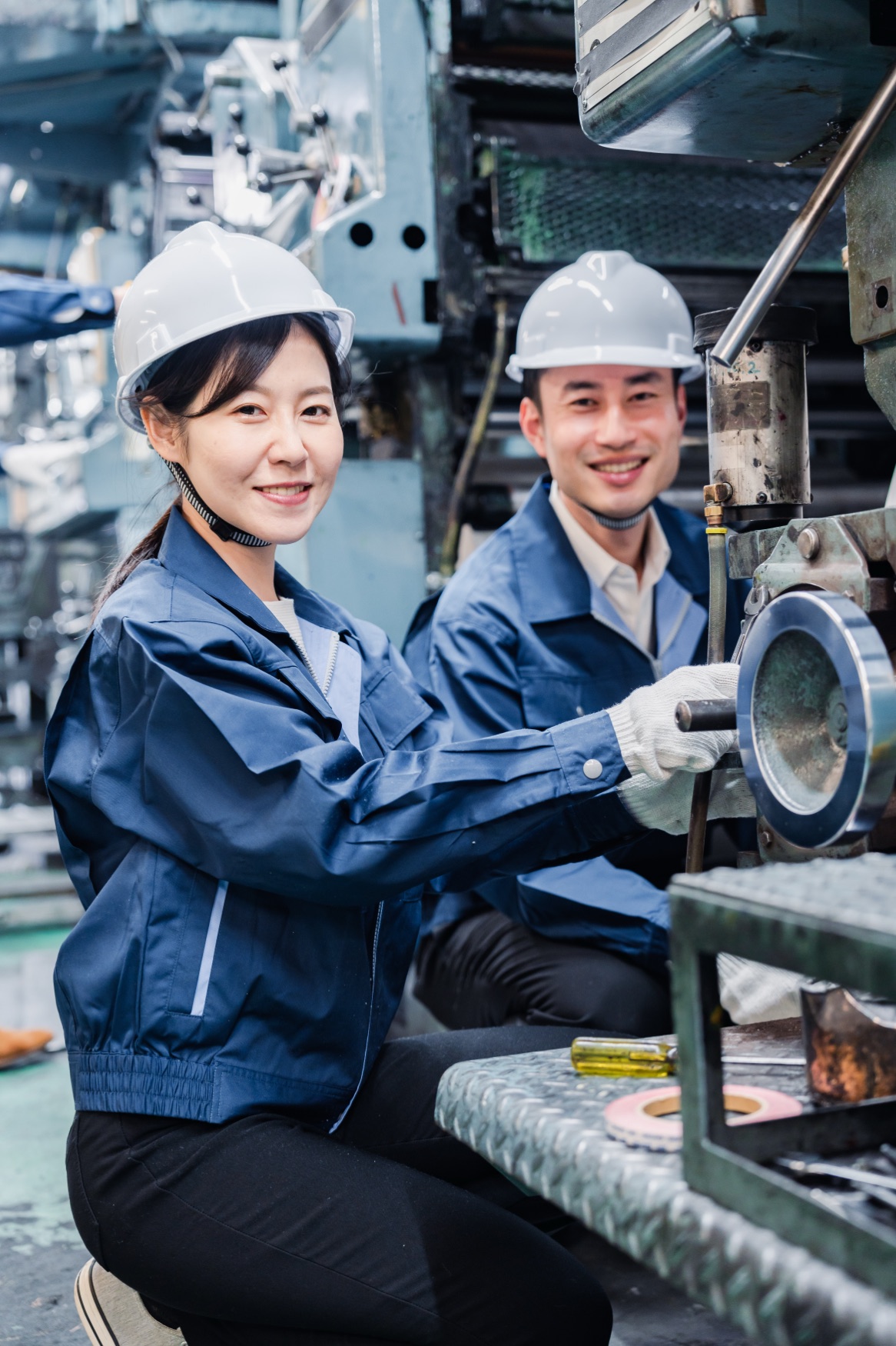 風洞実験装置の製作風景